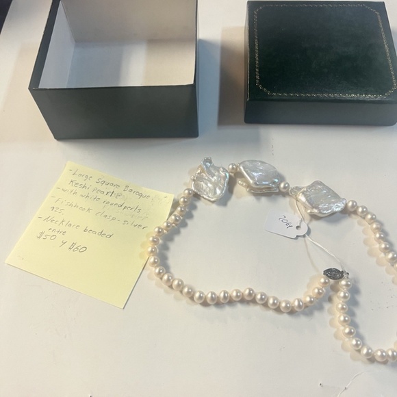 Necklace Beaded, Large Baroque Square, With White Round Earls, Clasp Silver.! - Picture 9 of 10